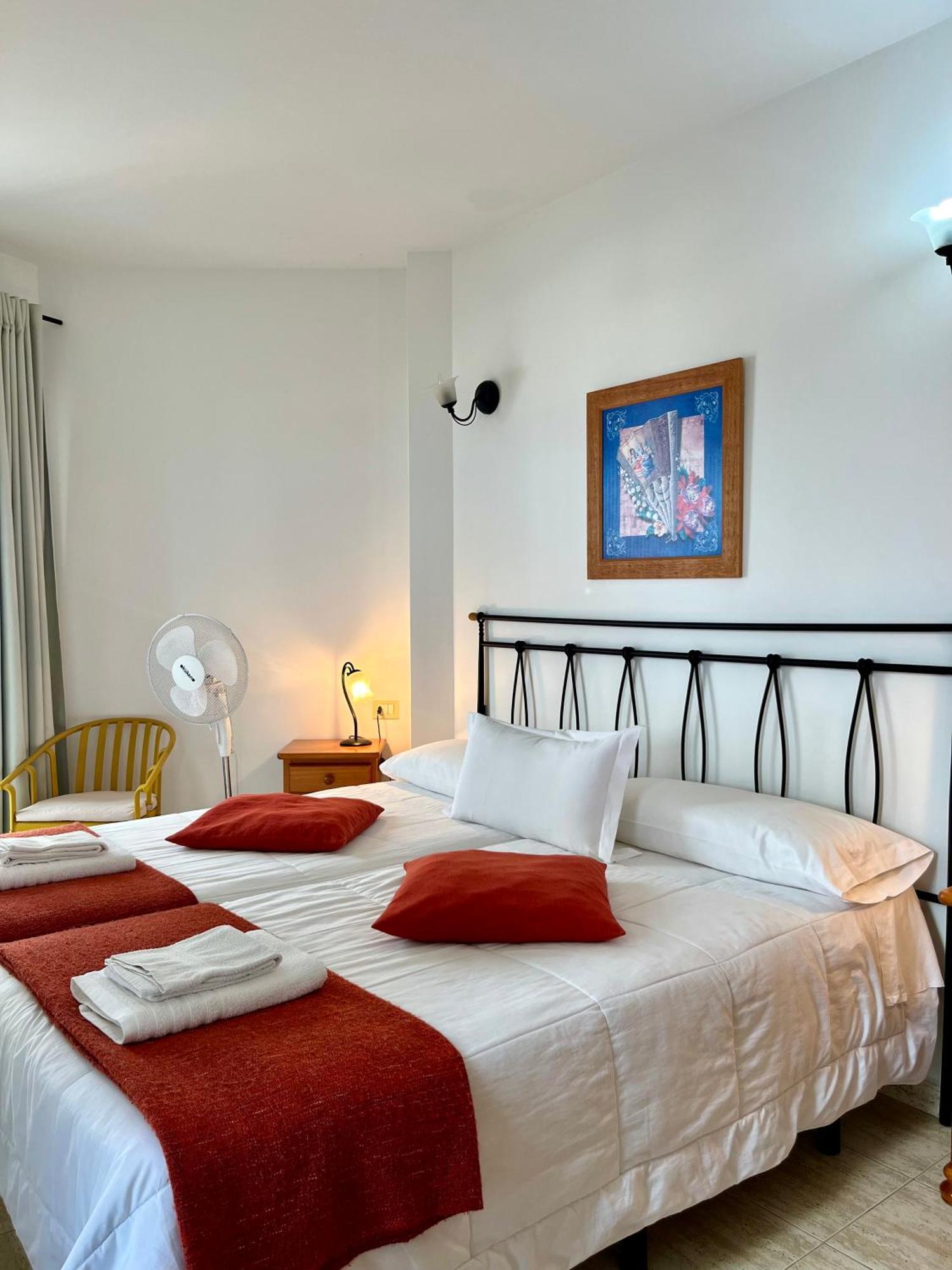 Apartamentos Edalmar Frontera Kültér fotó