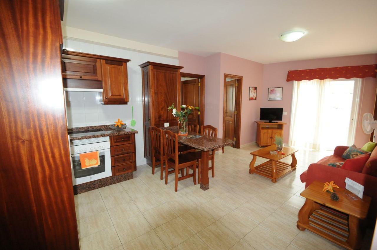 Apartamentos Edalmar Frontera Kültér fotó